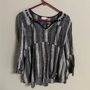 Altar’d State Size Small Boho V-neck Bell Sleeves Flowy Tassels Beaded Top